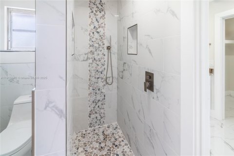 Villa ou maison à vendre à Cape Coral, Floride: 3 chambres, 166.76 m2 № 1971991 - photo 25