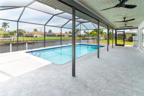 Villa ou maison à vendre à Cape Coral, Floride: 3 chambres, 166.76 m2 № 1971991 - photo 12