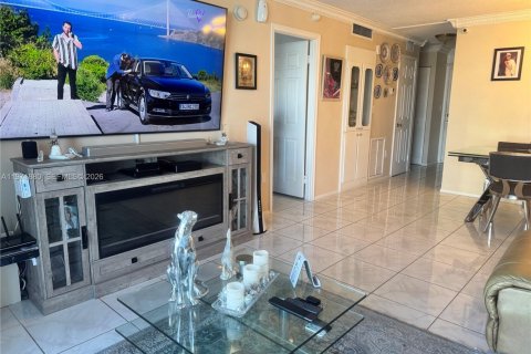 Copropriété à vendre à North Miami Beach, Floride: 1 chambre № 2042257 - photo 8