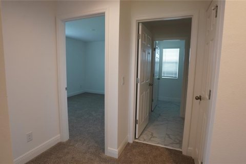 Casa en alquiler en Clermont, Florida, 5 dormitorios, 270.44 m2 № 1917388 - foto 13