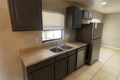 House in Kissimmee, Florida 4 bedrooms, 157.38 sq.m. № 2235643 - photo 10