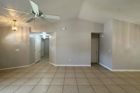 House in Kissimmee, Florida 4 bedrooms, 157.38 sq.m. № 2235643 - photo 14