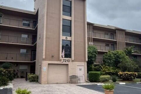 Condo à Margate, Floride, 2 chambres  № 2265999
