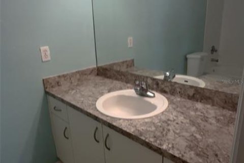 Condo in Orlando, Florida, 3 bedrooms  № 1906761 - photo 8