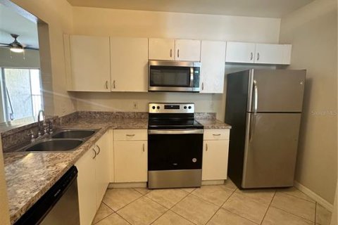 Condo in Orlando, Florida, 3 bedrooms  № 1906761 - photo 5