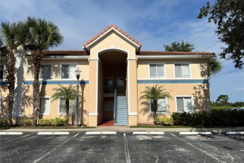 Condo in Orlando, Florida, 3 bedrooms  № 1906761 - photo 1