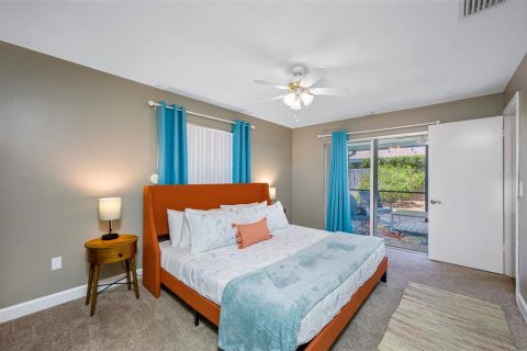 Casa en alquiler en Largo, Florida, 3 dormitorios, 161.84 m2 № 1853204 - foto 2