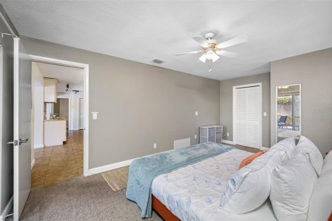 Casa en alquiler en Largo, Florida, 3 dormitorios, 161.84 m2 № 1853204 - foto 4