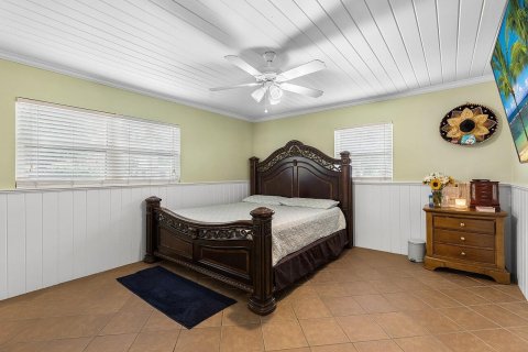 House in Vero Beach, Florida 3 bedrooms, 151.24 sq.m. № 2087461 - photo 10