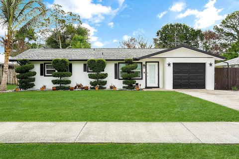 House in Vero Beach, Florida 3 bedrooms, 151.24 sq.m. № 2087461