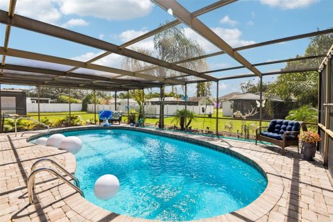 House in Spring Hill, Florida 2 bedrooms, 102.66 sq.m. № 2395905 - photo 22