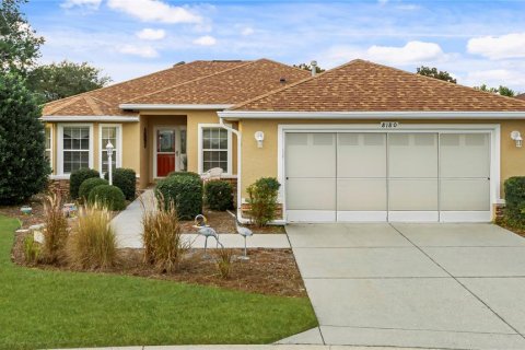 Villa ou maison à Ocala, Floride 3 chambres, 146.41 m2 № 2092744