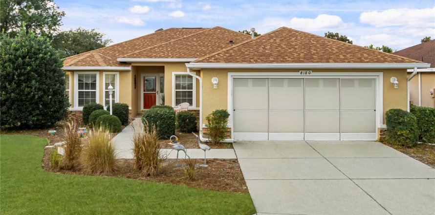 Villa ou maison à Ocala, Floride 3 chambres, 146.41 m2 № 2092744