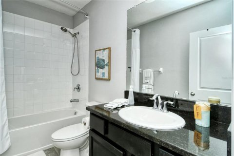 Touwnhouse à vendre à Sarasota, Floride: 3 chambres, 160.16 m2 № 1555489 - photo 26