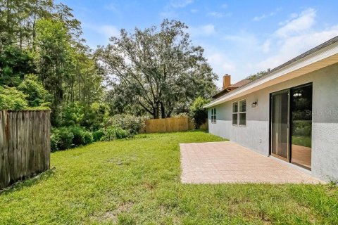 Villa ou maison à louer à New Port Richey, Floride: 4 chambres, 201.04 m2 № 2426882 - photo 16