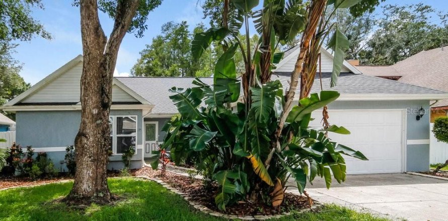 Villa ou maison à New Port Richey, Floride 4 chambres, 201.04 m2 № 2426882