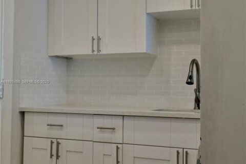 Купить кондоминиум в Авентура, Флорида 1 спальня, 71.35м2, № 1990119 - фото 9