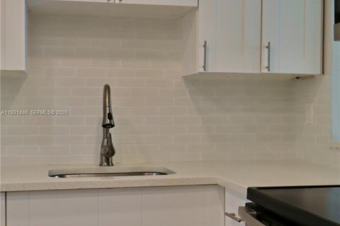 Купить кондоминиум в Авентура, Флорида 1 спальня, 71.35м2, № 1990119 - фото 10