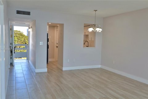 Купить кондоминиум в Авентура, Флорида 1 спальня, 71.35м2, № 1990119 - фото 14