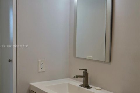 Купить кондоминиум в Авентура, Флорида 1 спальня, 71.35м2, № 1990119 - фото 16