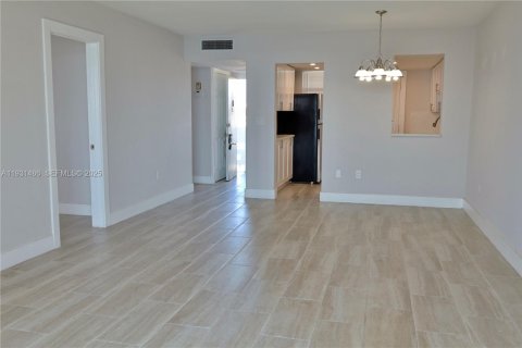 Купить кондоминиум в Авентура, Флорида 1 спальня, 71.35м2, № 1990119 - фото 13