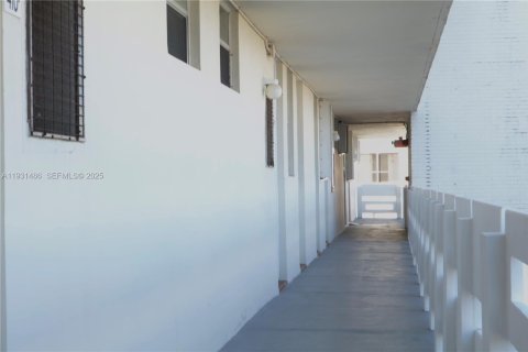 Купить кондоминиум в Авентура, Флорида 1 спальня, 71.35м2, № 1990119 - фото 26