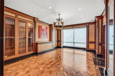 Condo in Miami, Florida, 4 bedrooms  № 1944647 - photo 30