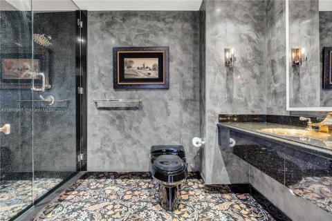 Condo in Miami, Florida, 4 bedrooms  № 1944647 - photo 22