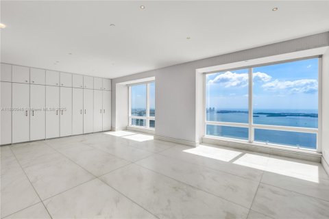Condo in Miami, Florida, 4 bedrooms  № 1944647 - photo 14