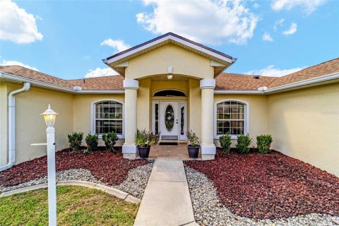 Villa ou maison à vendre à Ocala, Floride: 5 chambres, 251.95 m2 № 1907191 - photo 3