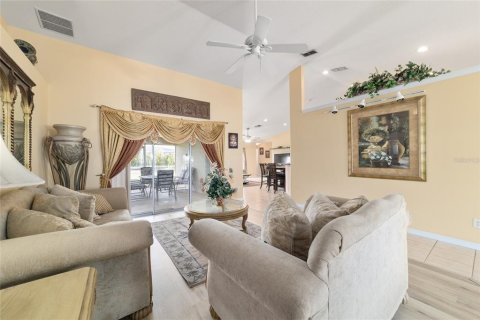 Villa ou maison à vendre à Ocala, Floride: 5 chambres, 251.95 m2 № 1907191 - photo 19