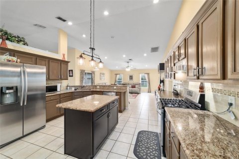 Villa ou maison à vendre à Ocala, Floride: 5 chambres, 251.95 m2 № 1907191 - photo 16
