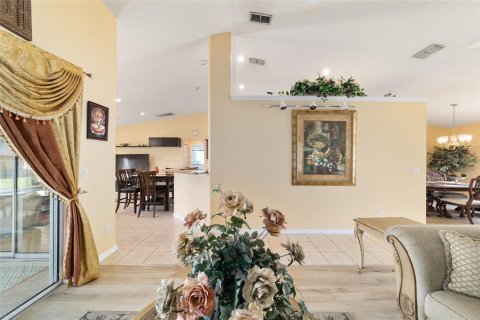 Villa ou maison à vendre à Ocala, Floride: 5 chambres, 251.95 m2 № 1907191 - photo 24
