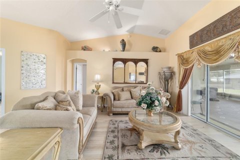 Villa ou maison à vendre à Ocala, Floride: 5 chambres, 251.95 m2 № 1907191 - photo 20