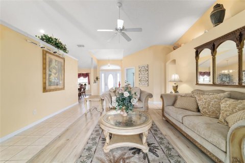Villa ou maison à vendre à Ocala, Floride: 5 chambres, 251.95 m2 № 1907191 - photo 22