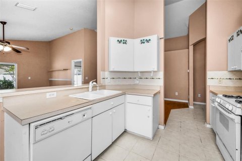 Villa ou maison à vendre à Lutz, Floride: 3 chambres, 142.14 m2 № 1919686 - photo 17