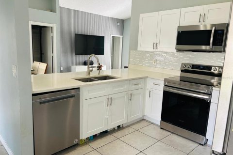 Villa ou maison à vendre à Orlando, Floride: 3 chambres, 115.57 m2 № 2427381 - photo 7