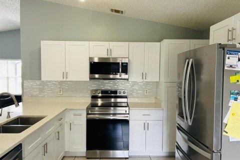 Villa ou maison à vendre à Orlando, Floride: 3 chambres, 115.57 m2 № 2427381 - photo 8