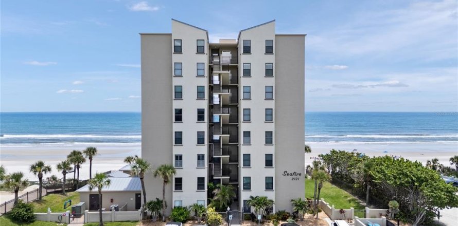 Condominio en New Smyrna Beach, Florida, 2 dormitorios № 1787452