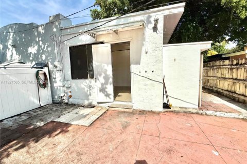 Commercial property in Hollywood, Florida 196.3 sq.m. № 1986719 - photo 28