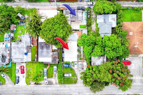 Commercial property in Hollywood, Florida 196.3 sq.m. № 1986719 - photo 18