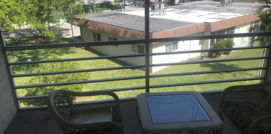 Condo in Deerfield Beach, Florida, 2 bedrooms № 959601
