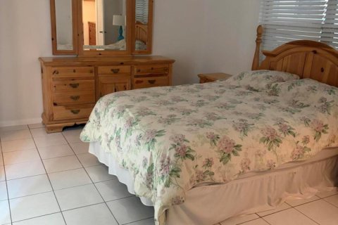 Condo in Fort Lauderdale, Florida, 2 bedrooms  № 2399951 - photo 7