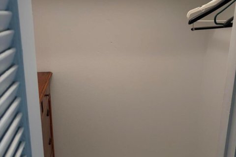 Condo in Fort Lauderdale, Florida, 2 bedrooms  № 2399951 - photo 10