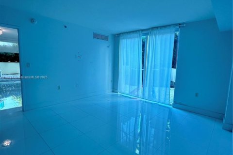 Condominio en alquiler en Sunny Isles Beach, Florida, 3 dormitorios, 134.52 m2 № 1845781 - foto 9