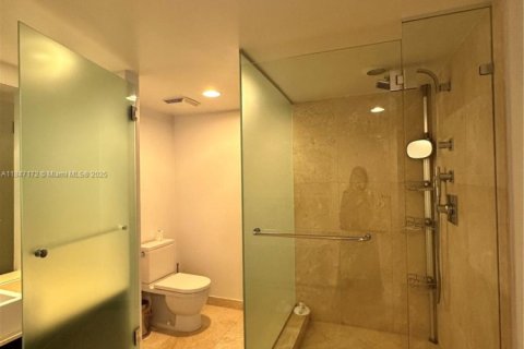Condominio en alquiler en Sunny Isles Beach, Florida, 3 dormitorios, 134.52 m2 № 1845781 - foto 11