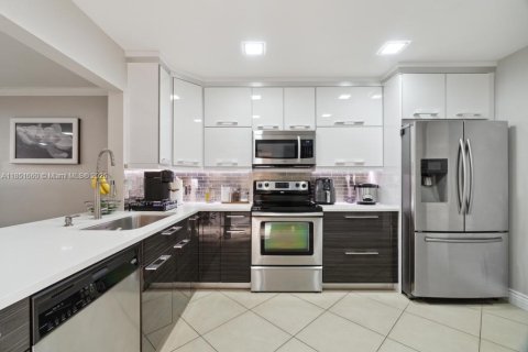 Touwnhouse à vendre à Sunrise, Floride: 3 chambres, 144.56 m2 № 1867016 - photo 8