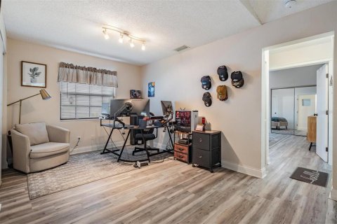 House in Clearwater, Florida 2 bedrooms, 127 sq.m. № 1894708 - photo 28