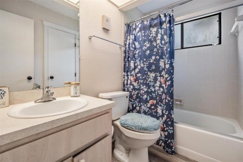 House in Clearwater, Florida 2 bedrooms, 127 sq.m. № 1894708 - photo 20