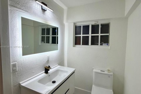 Casa en venta en Miami Gardens, Florida, 3 dormitorios, 133.22 m2 № 2032420 - foto 10